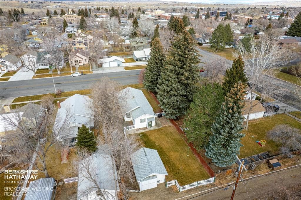 1032 Cody Ave — photo 24 of 25