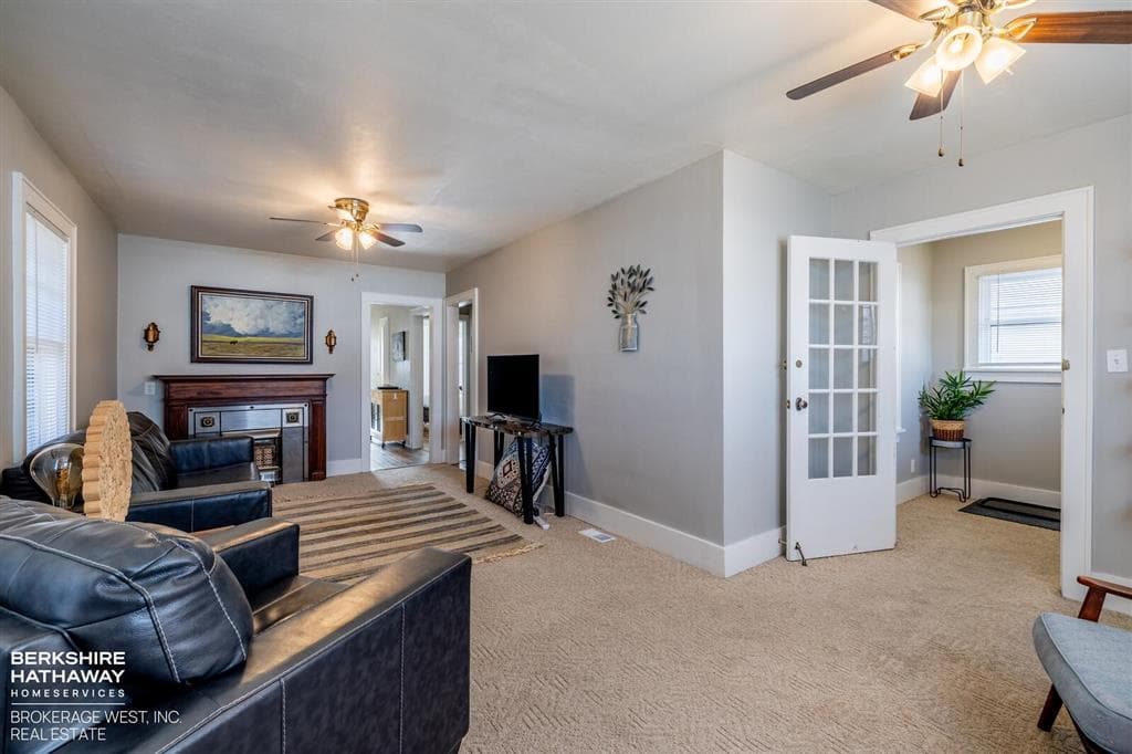 1032 Cody Ave — photo 6 of 25