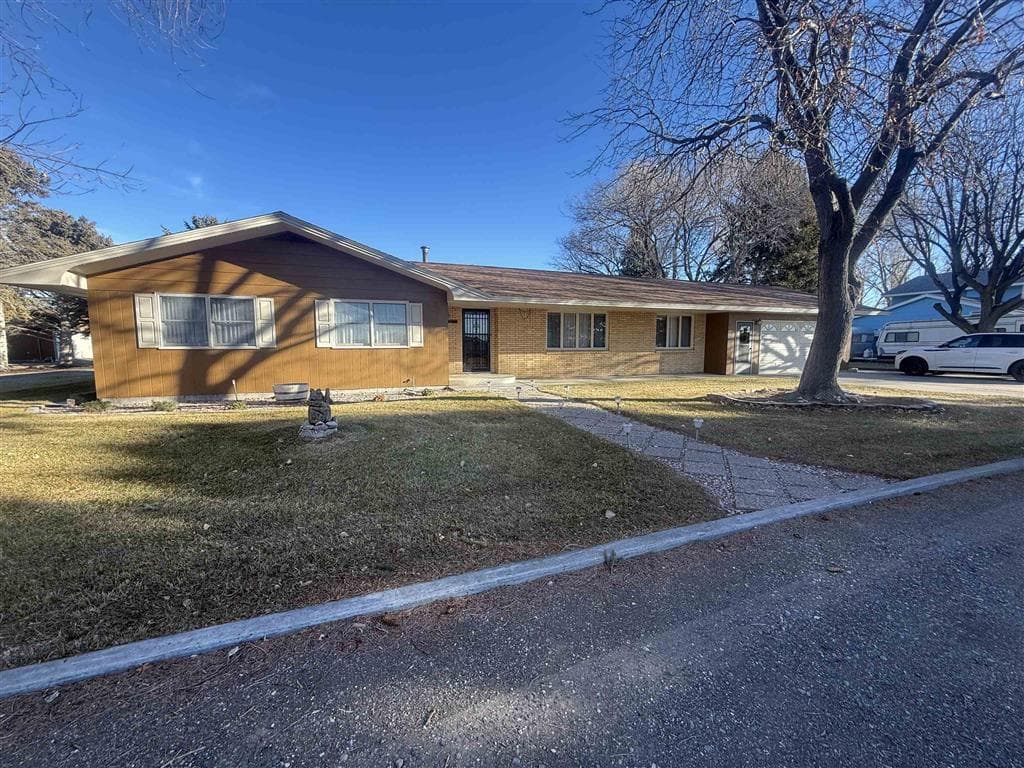 1211 Road 11 1/2 — photo 4 of 50