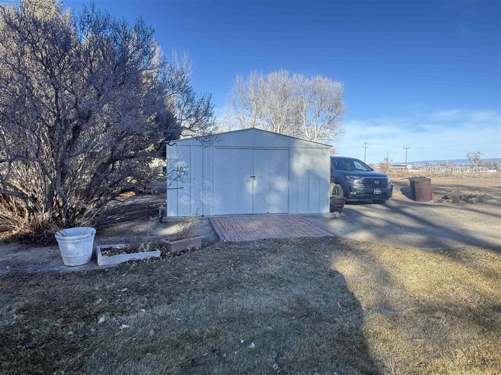 1211 Road 11 1/2 — photo 10 of 50