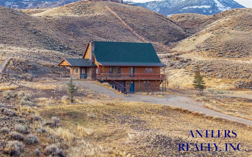 82 Stagecoach Trl — photo 8 of 53