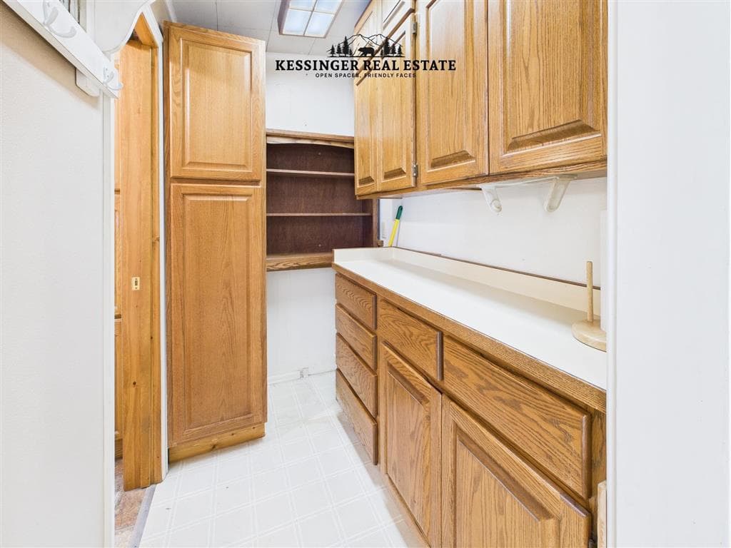 228 S 6th St — photo 17 of 40