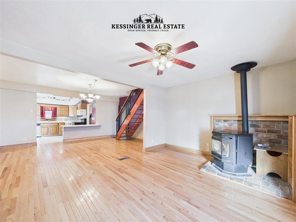 228 S 6th St — photo 3 of 40