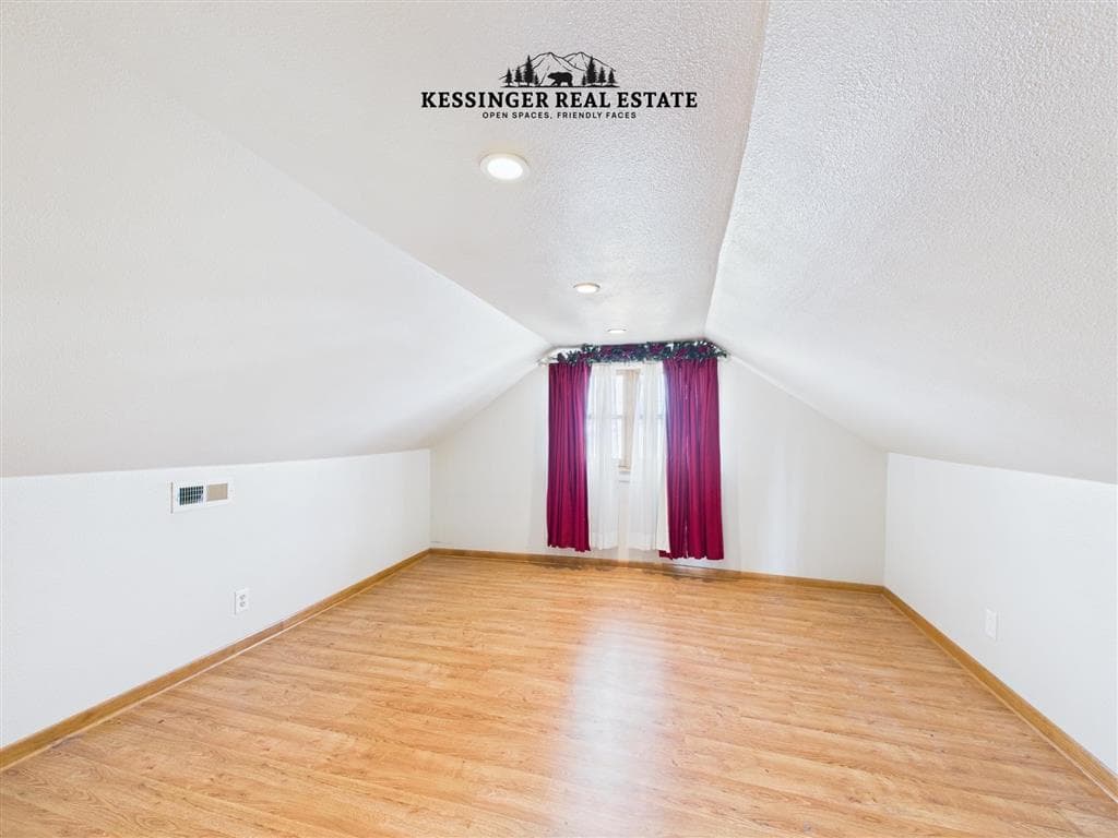 228 S 6th St — photo 31 of 40