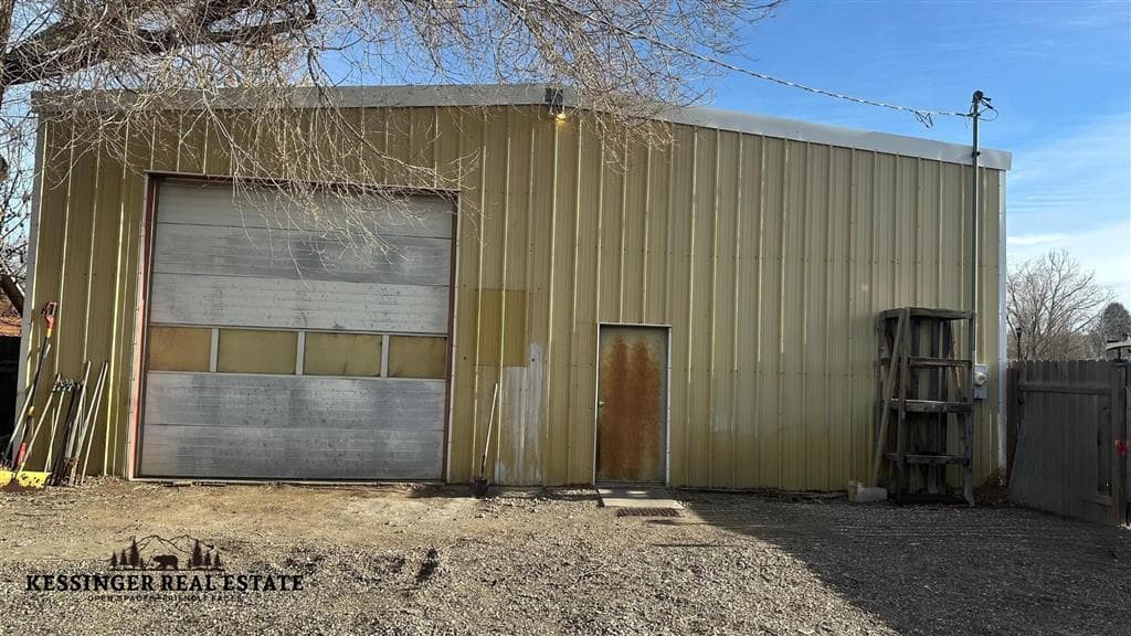 232 S 6th St — photo 12 of 12