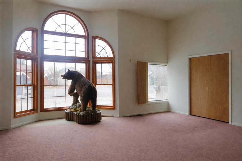 1608 Alger Ave — photo 2 of 34