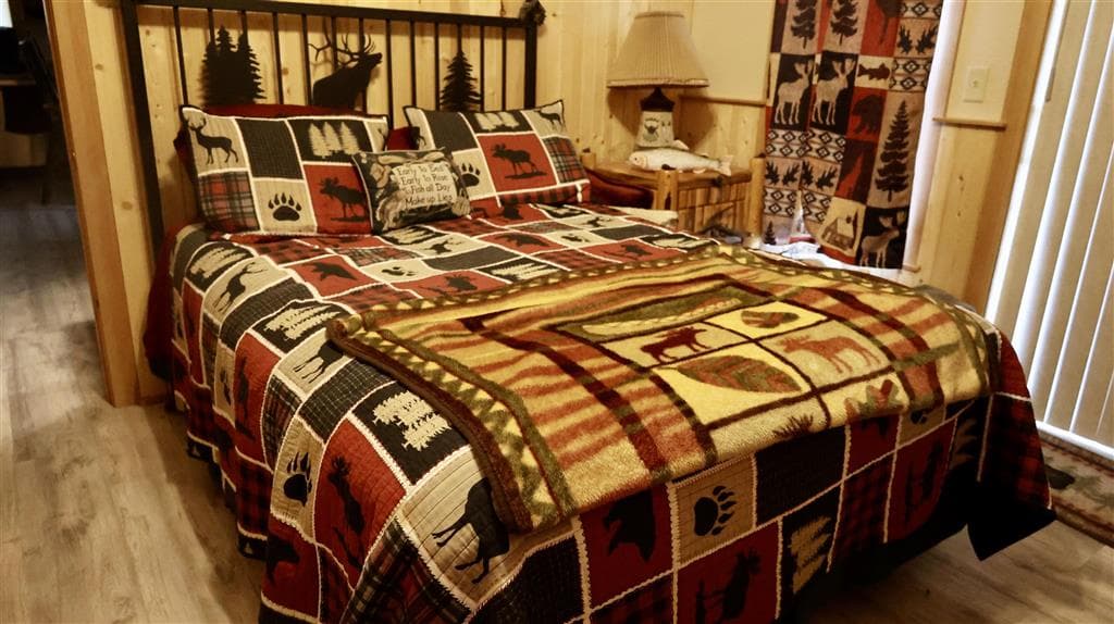 1608 Alger Ave — photo 9 of 34