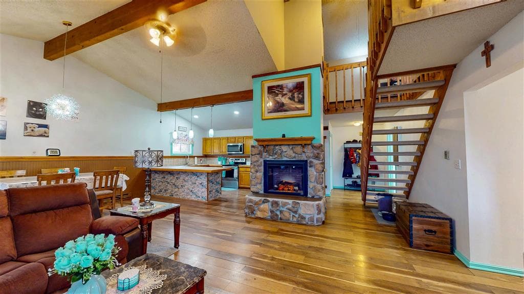 2329 Cover St photo 1