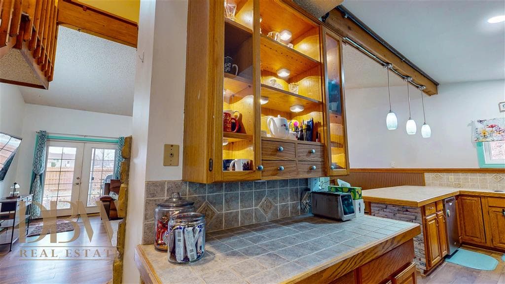 2329 Cover St — photo 11 of 37