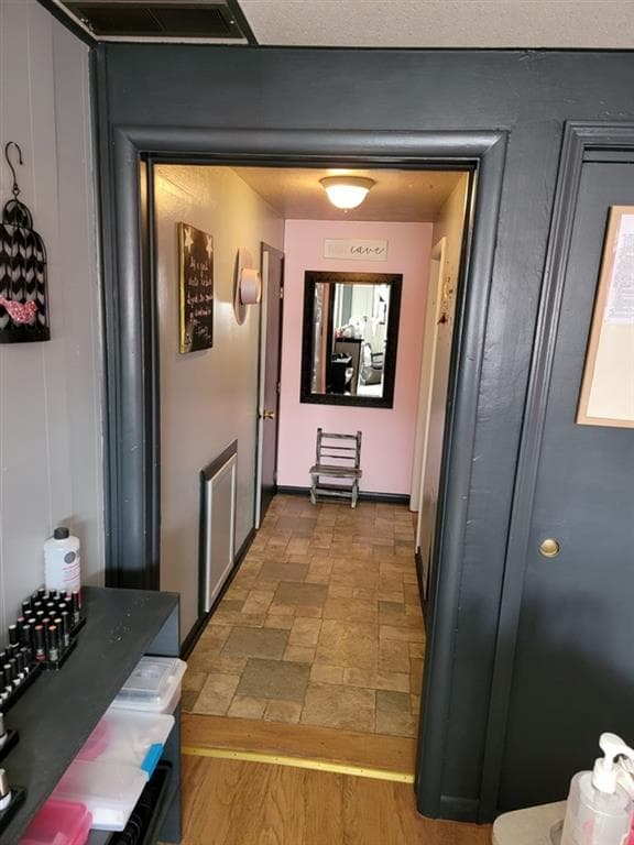 450 Montana Ave — photo 12 of 39