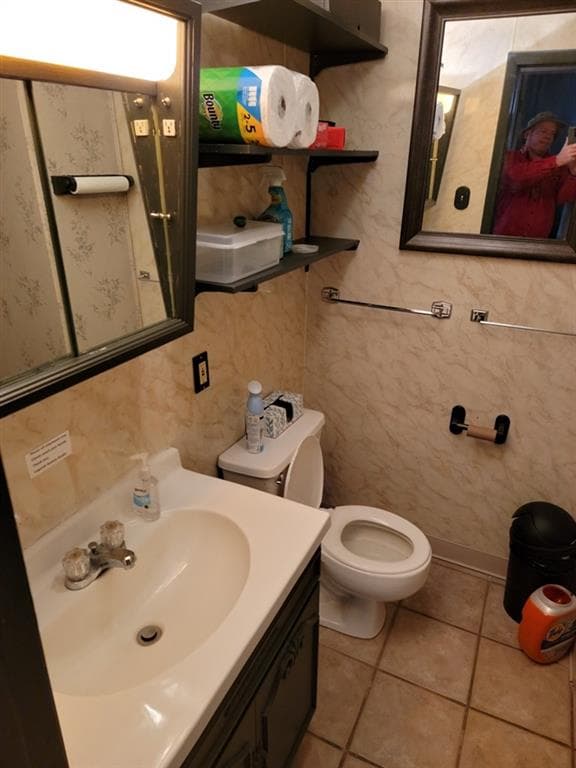 450 Montana Ave — photo 15 of 39