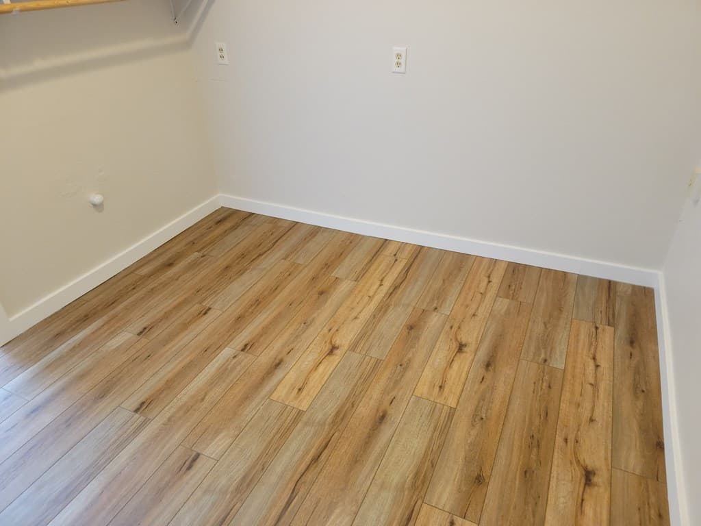 450 Montana Ave — photo 32 of 39