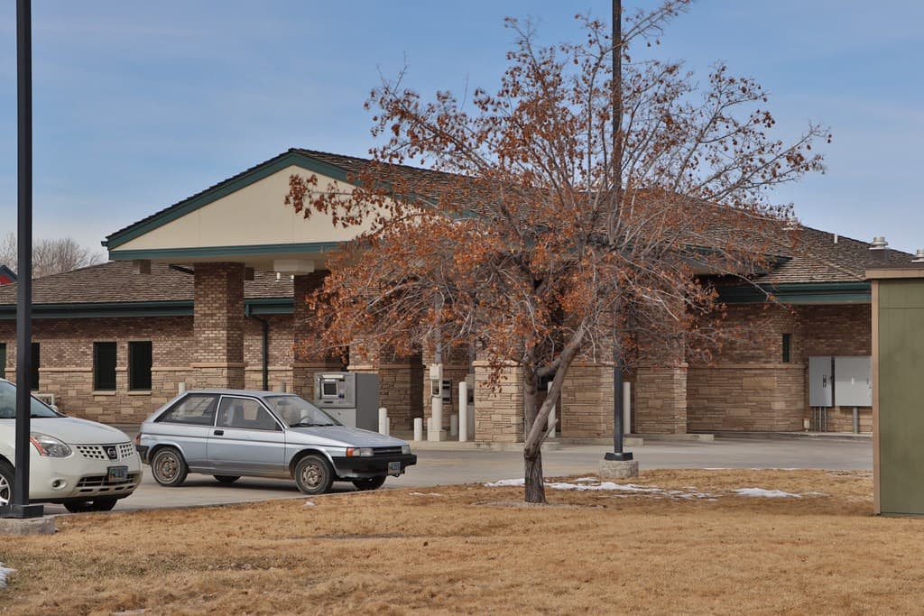 450 Montana Ave — photo 38 of 39