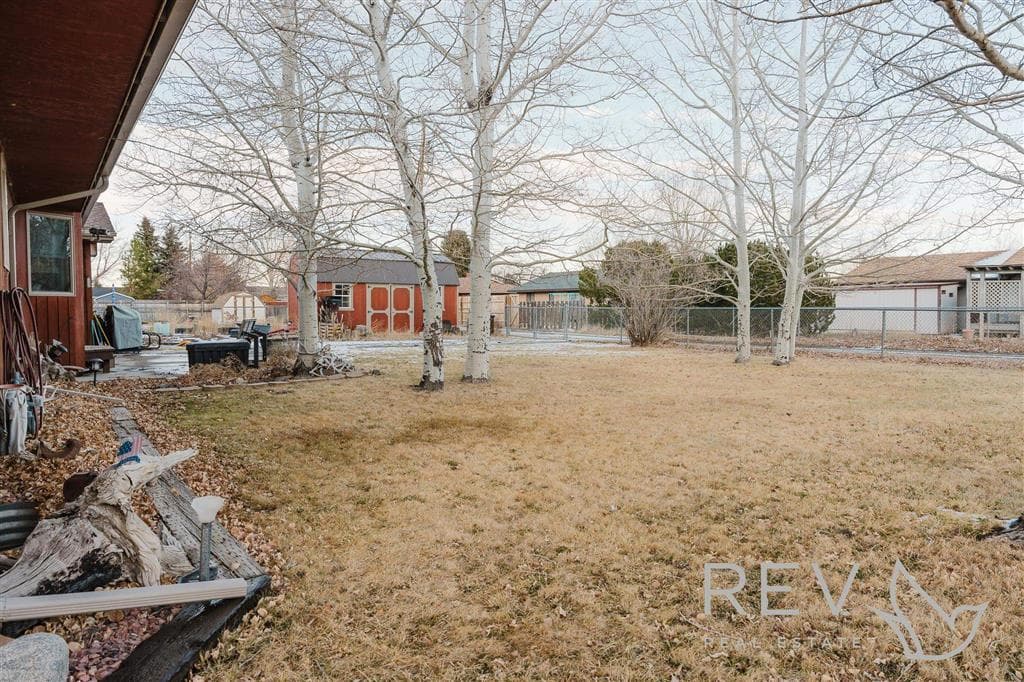 2202 Gentle St — photo 10 of 28