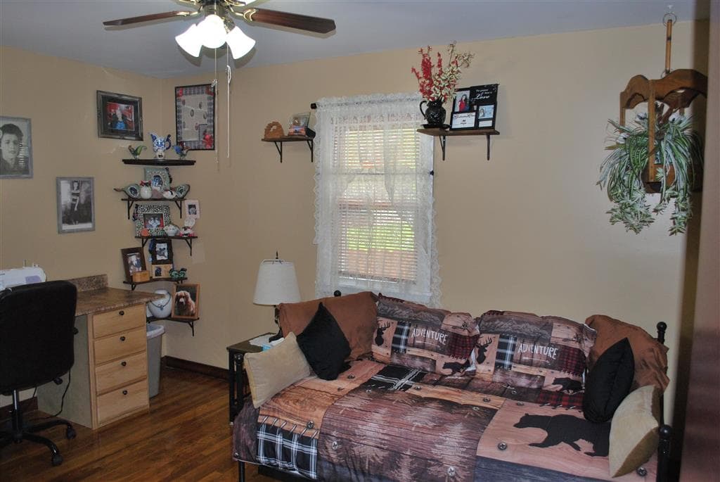 722 S 13th St — photo 8 of 40