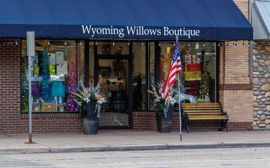 1284 Sheridan Ave photo 1