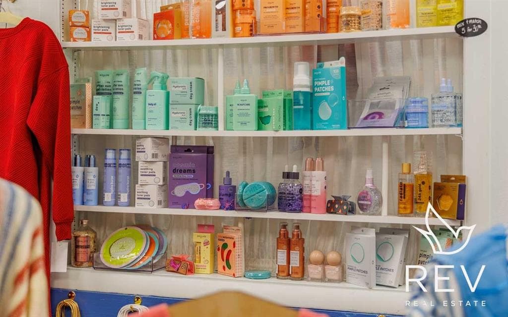 1284 Sheridan Ave — photo 14 of 31