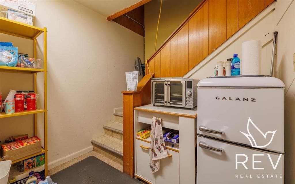 1284 Sheridan Ave — photo 27 of 31