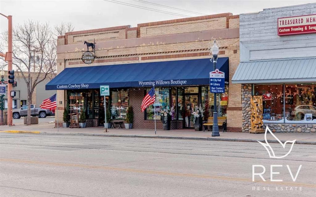 1284 Sheridan Ave — photo 8 of 31