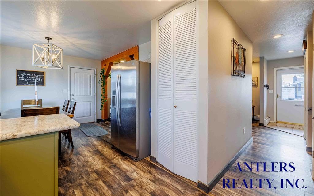 435 E 8th St — photo 24 of 42