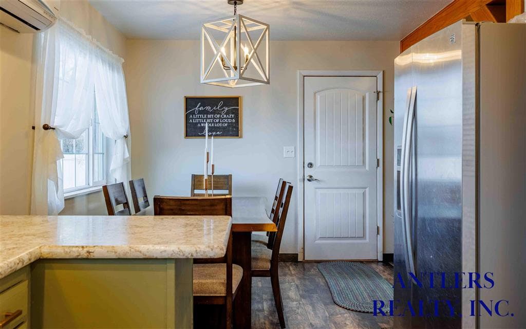 435 E 8th St — photo 25 of 42