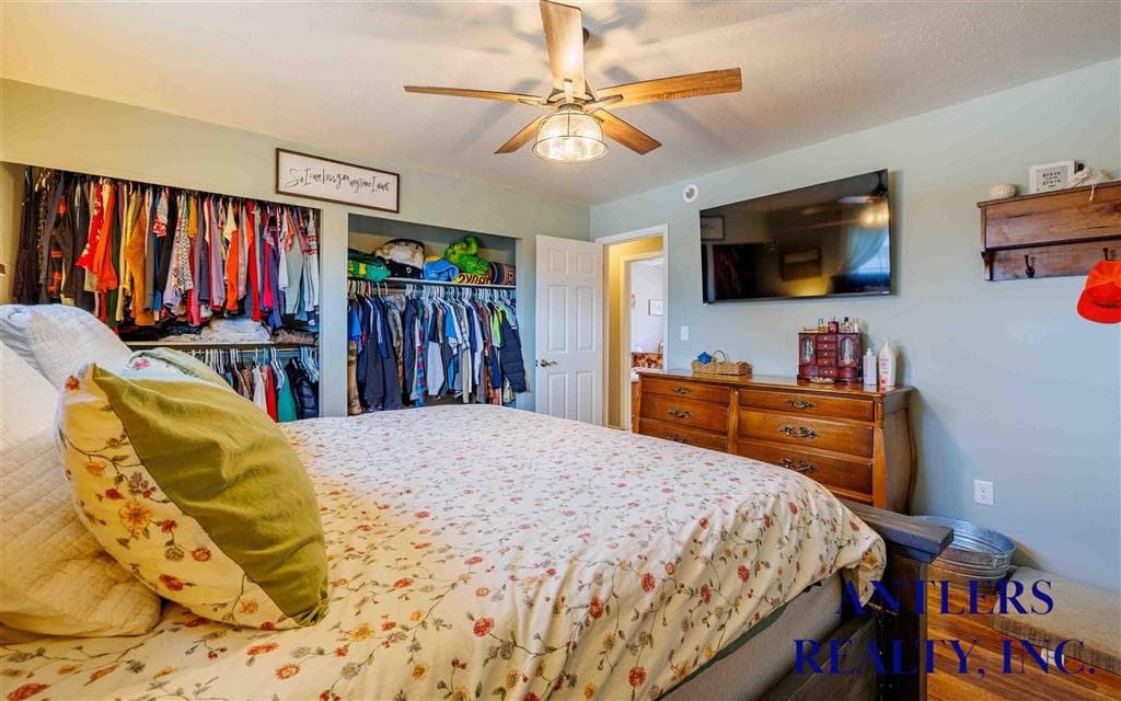 435 E 8th St — photo 27 of 42