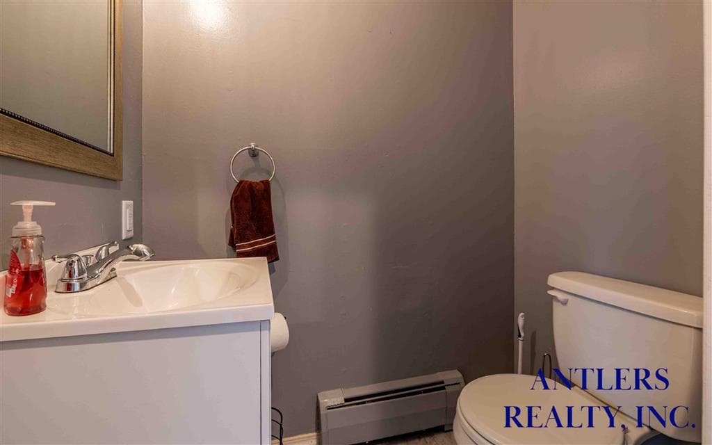 435 E 8th St — photo 28 of 42