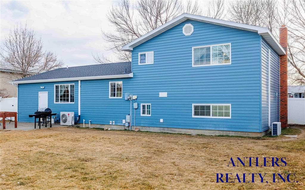 435 E 8th St — photo 34 of 42