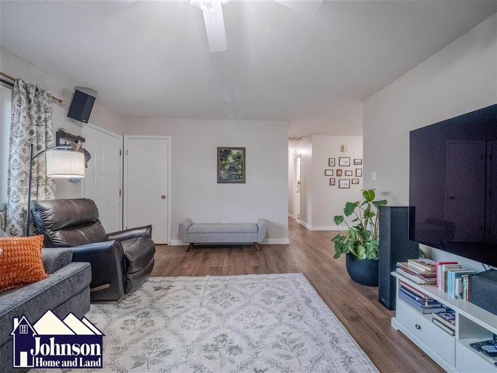 19 Circle Dr — photo 7 of 19