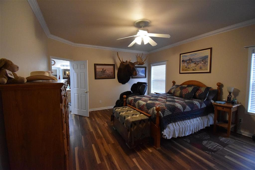 1157 Aspen Ln — photo 17 of 47