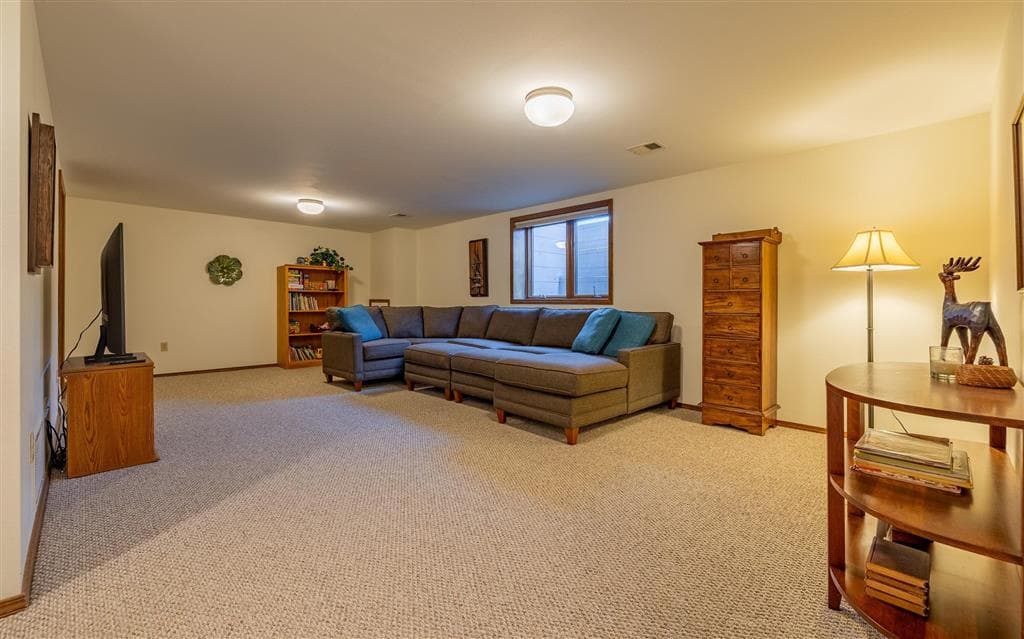 2340 Larkspur Ct — photo 15 of 24