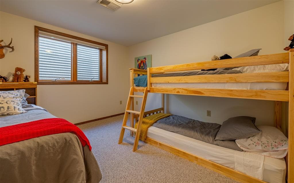 2340 Larkspur Ct — photo 17 of 24