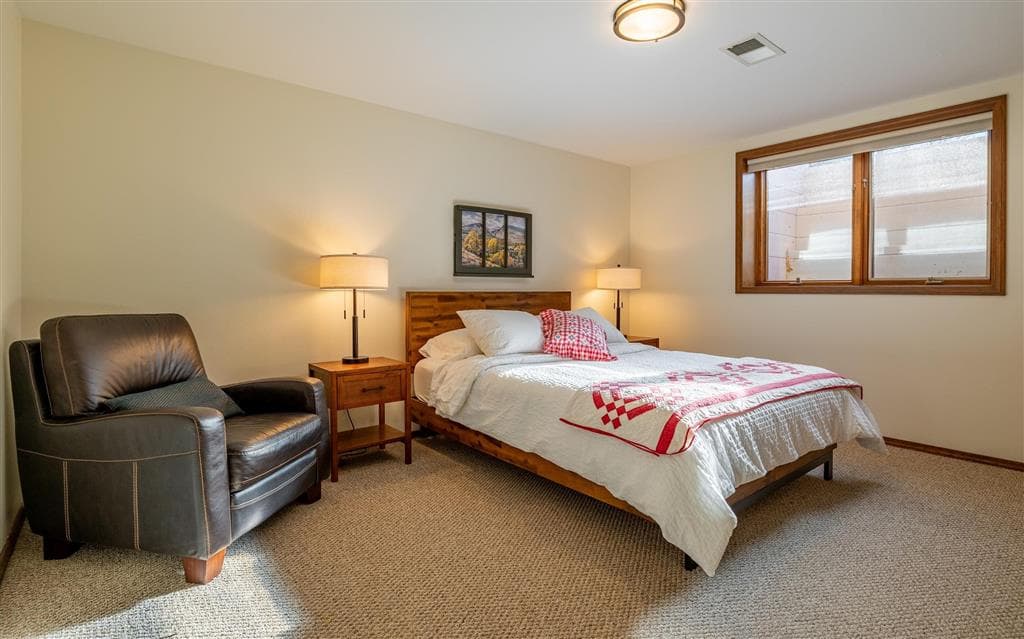 2340 Larkspur Ct — photo 18 of 24