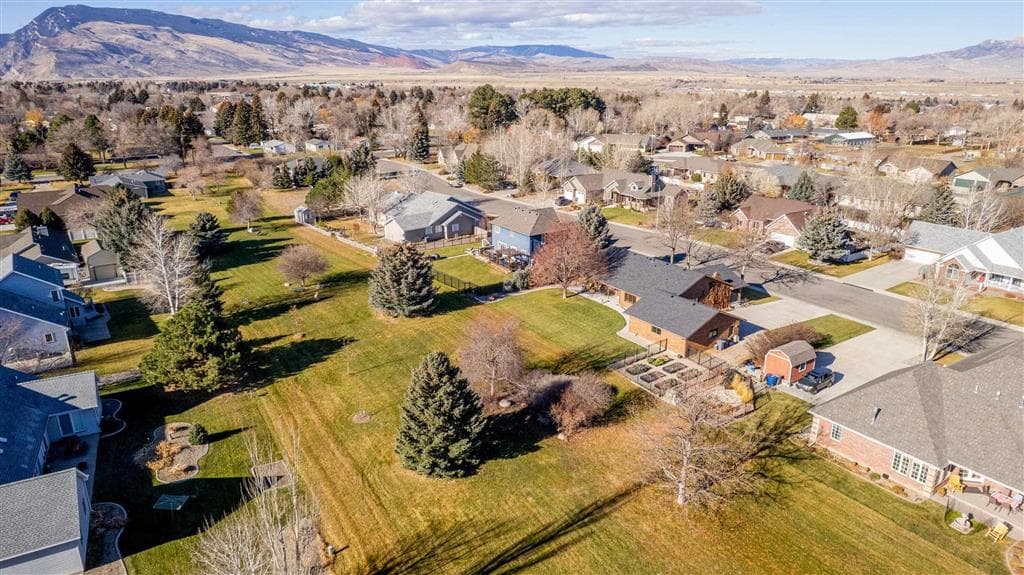 2340 Larkspur Ct — photo 24 of 24