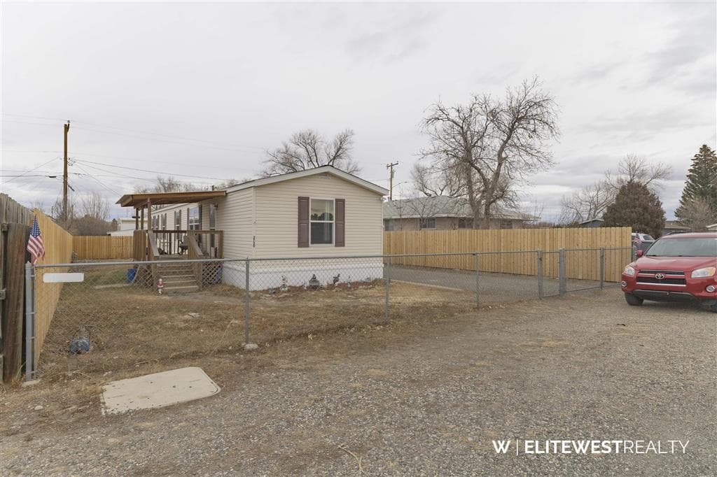 2729 D Avenue — photo 2 of 46