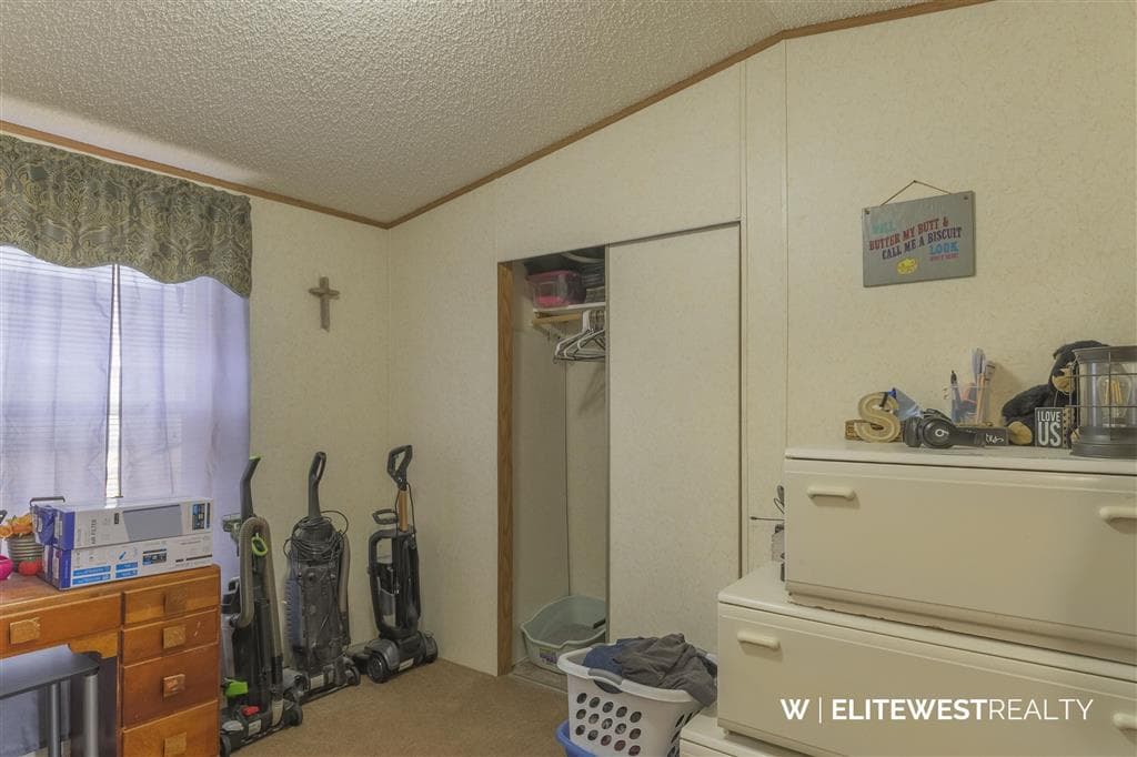 2729 D Avenue — photo 21 of 46