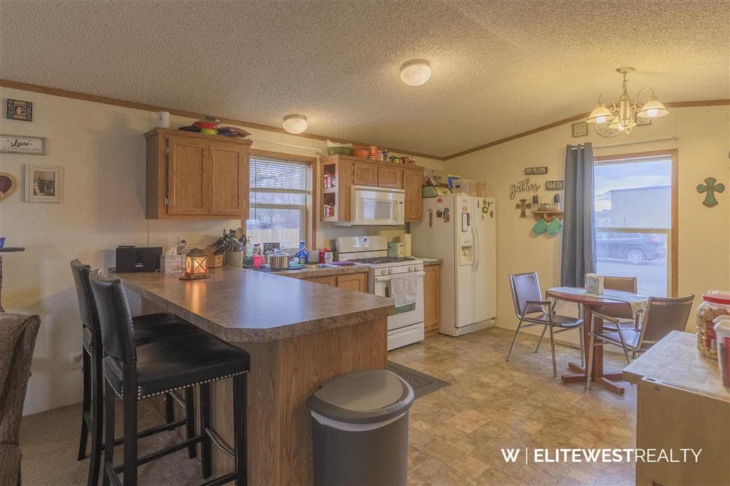 2729 D Avenue — photo 4 of 46