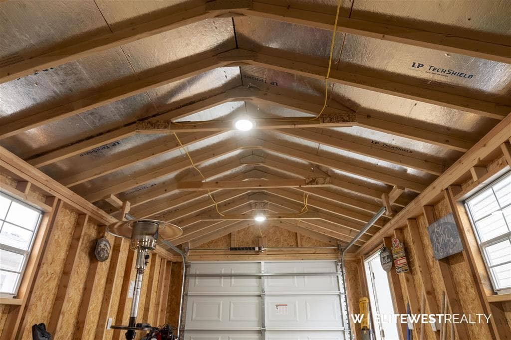 2729 D Avenue — photo 42 of 46