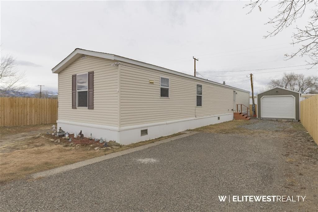 2729 D Avenue — photo 45 of 46