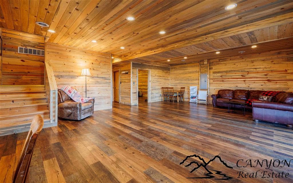 981 Road 18 — photo 28 of 75