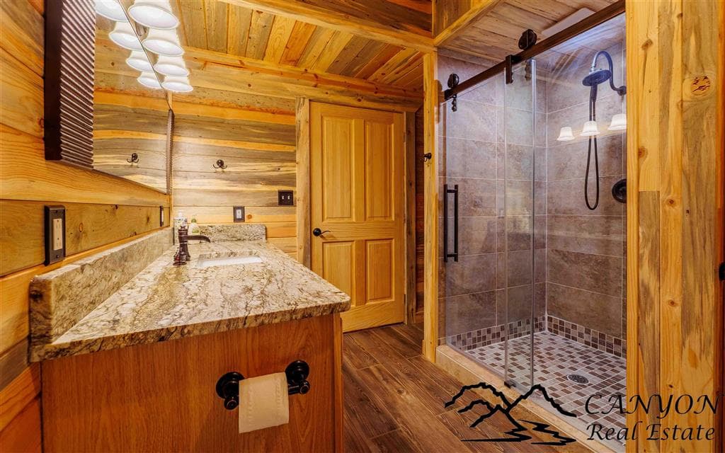 981 Road 18 — photo 32 of 75