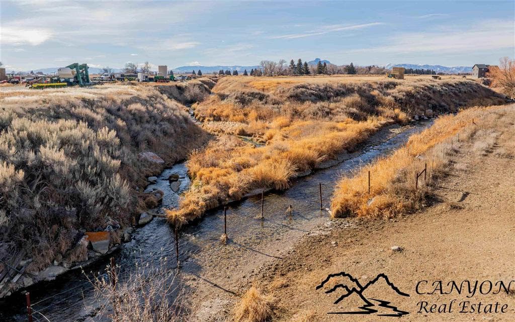 981 Road 18 — photo 67 of 75