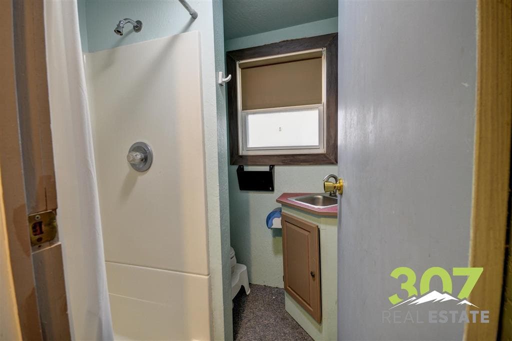 436 N Absaroka St — photo 33 of 57