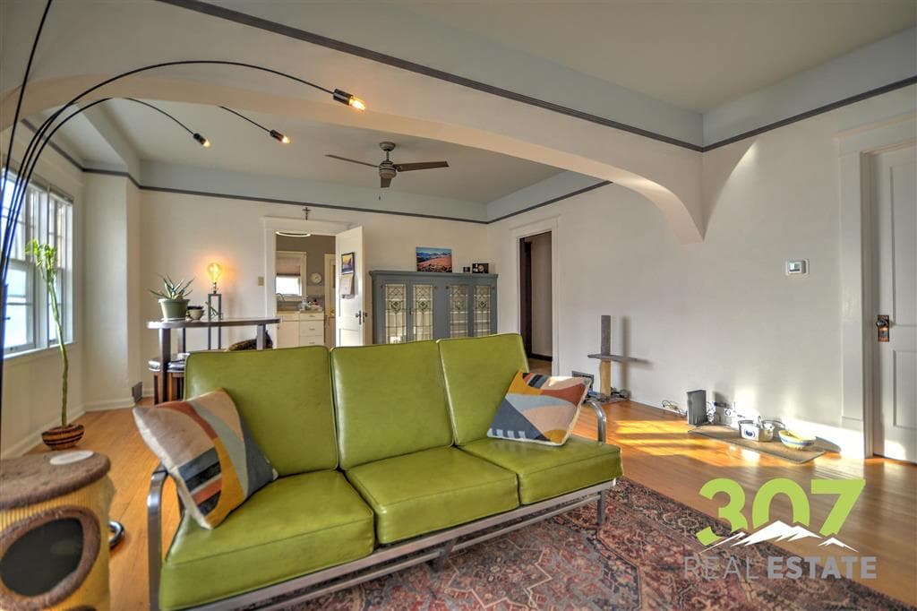 436 N Absaroka St — photo 5 of 57