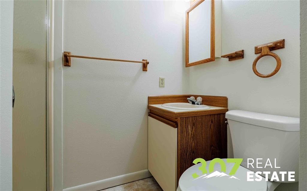 966 Avenue G — photo 12 of 25