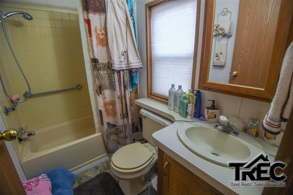 783 Road 12 1/2 — photo 9 of 35