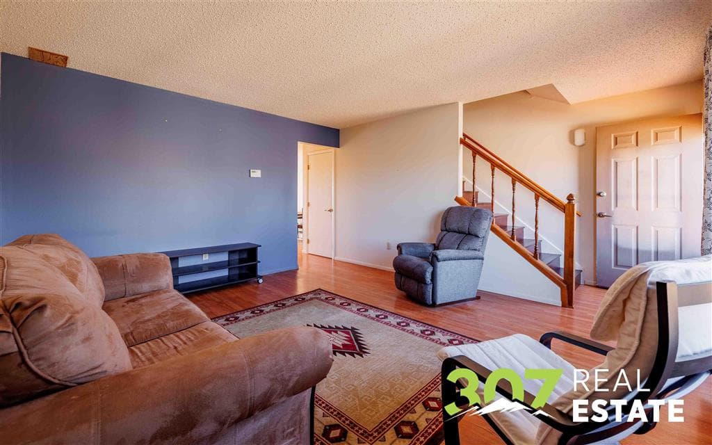 1744 26th St — photo 4 of 18