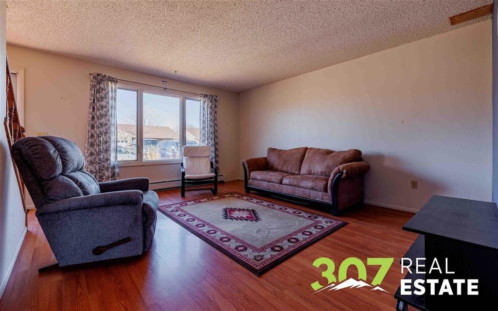 1744 26th St — photo 5 of 18