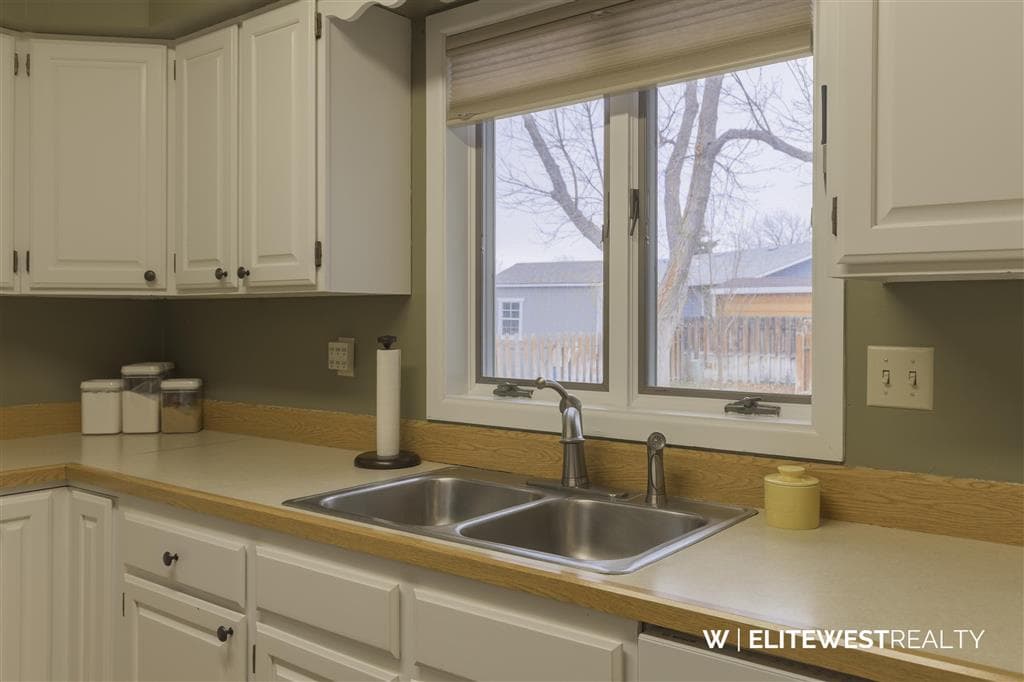 1210 N Gilbert St — photo 12 of 56