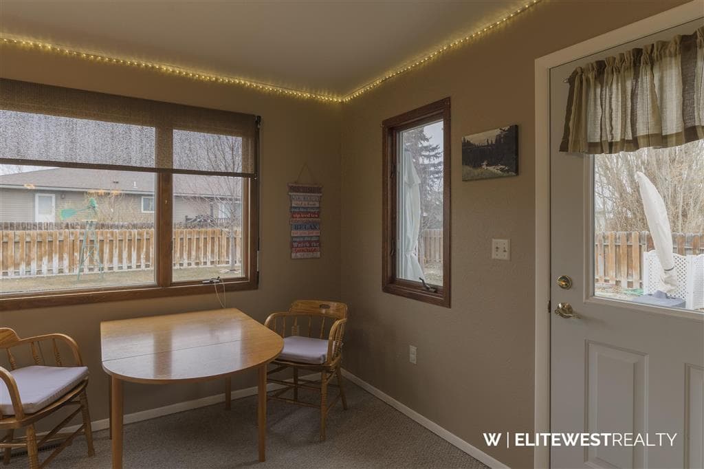 1210 N Gilbert St — photo 16 of 56